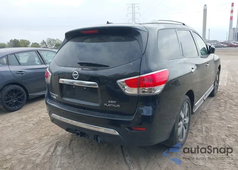2014 Nissan Pathfinder Platinum из США, поврежденный, VIN 5N1AR2MM8EC725849